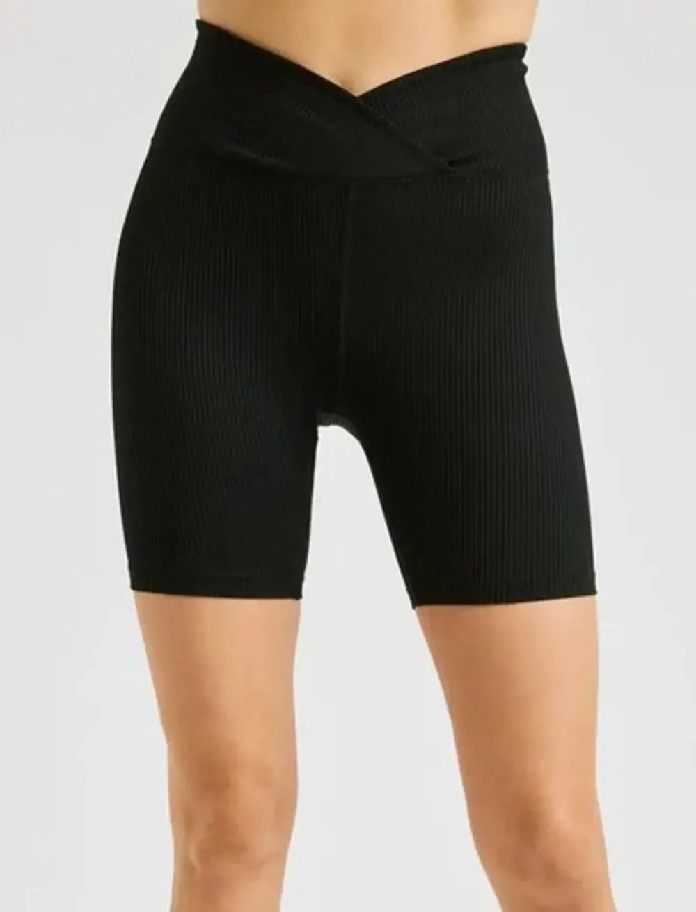 Year of Ours Ribbed V Waist Biker Short Black Womens Size Small
